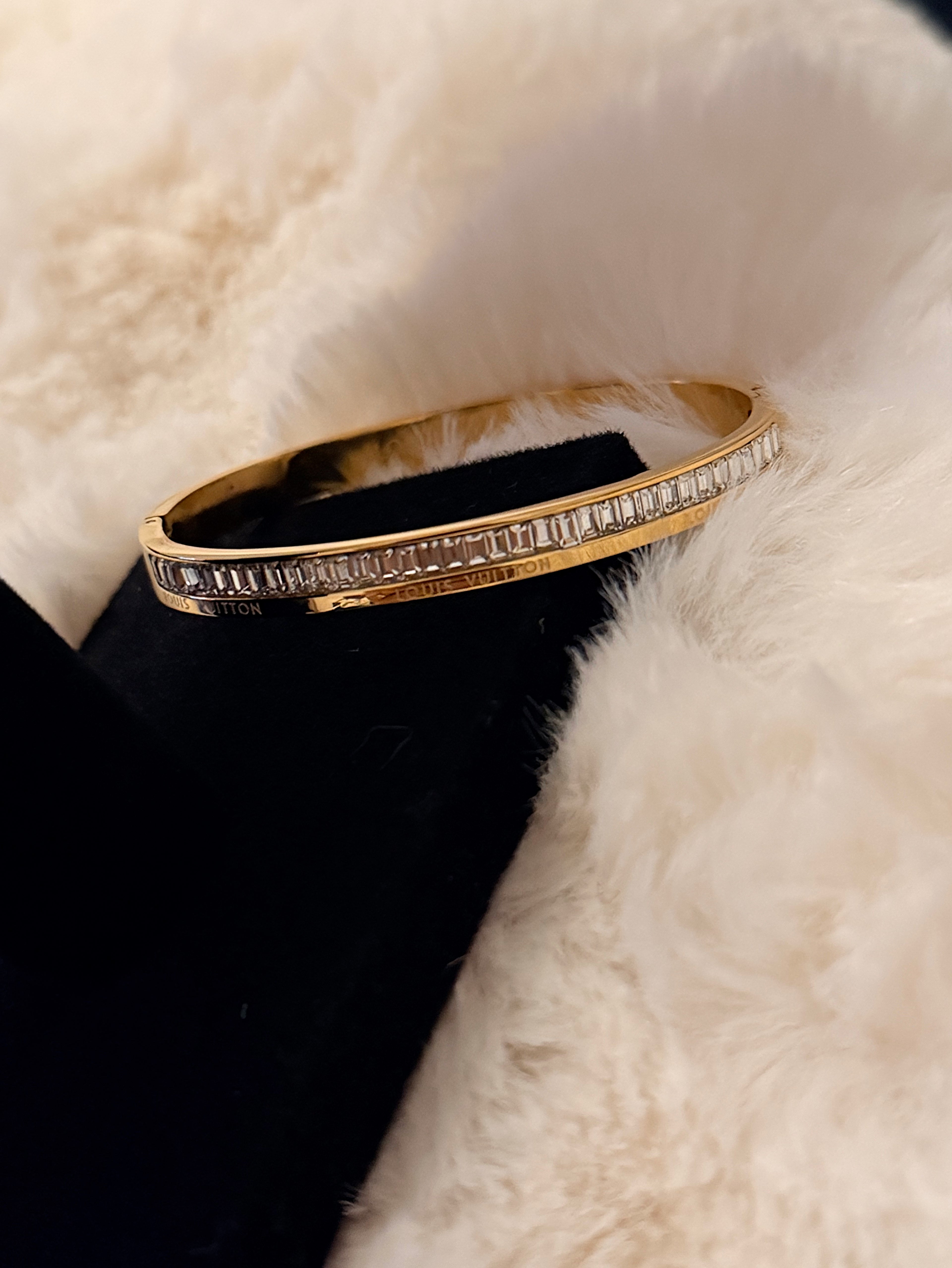 Luvira bangle