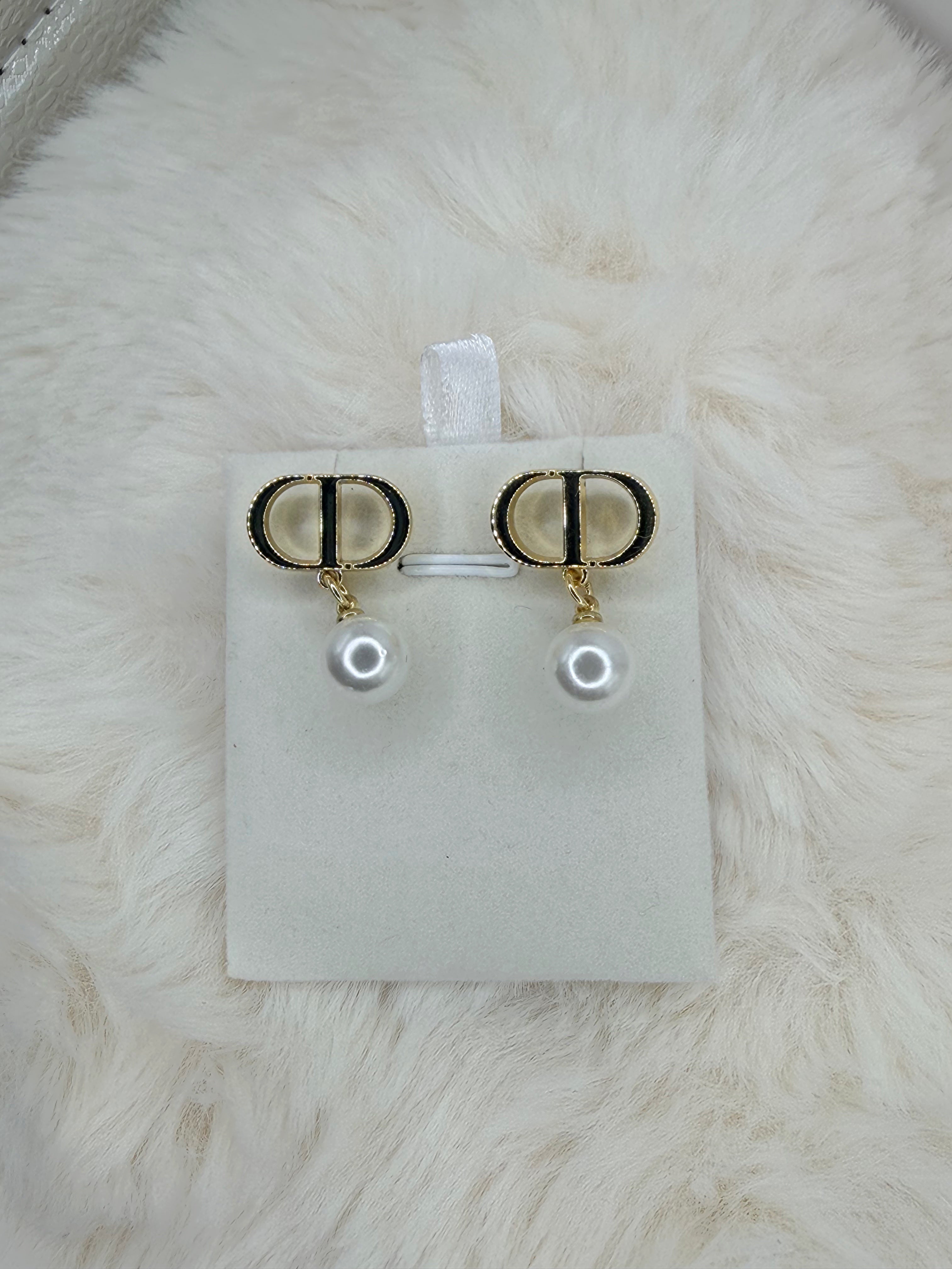 Dorea parel oorbellen